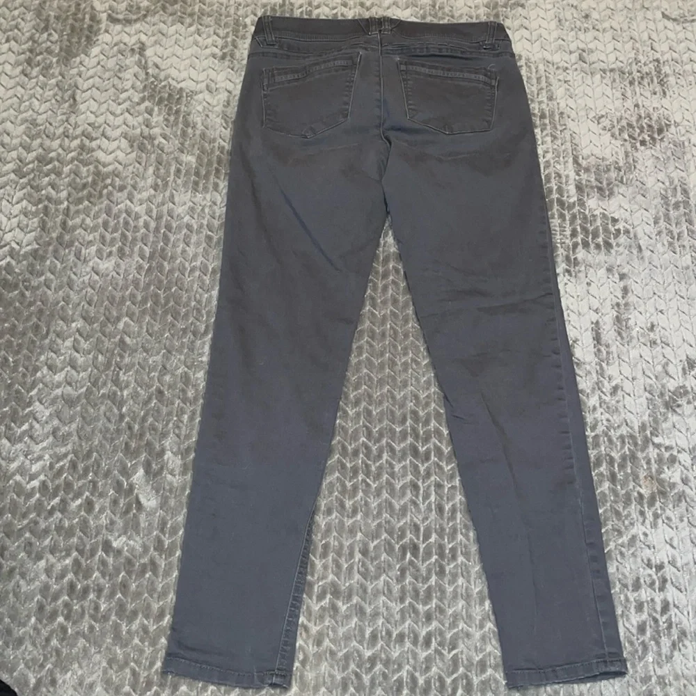 Democracy “Ab” technology Jeans. Size 8. Skinny Jeans. - Picture 7 of 11